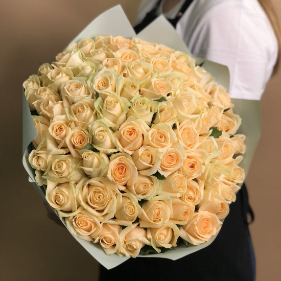 Букеты из роз Букет из 61 розы (50см)